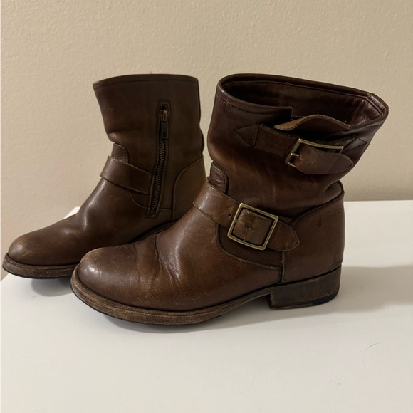 FRYE Vicky Engineer Boots - Picture 2 of 10